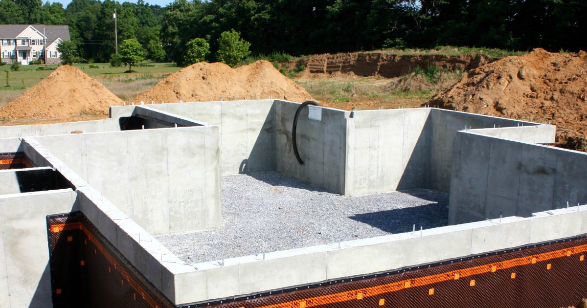 Заказать фундамент с подвалом Сатка. Заказать под ключ цена от 3673 руб/м3